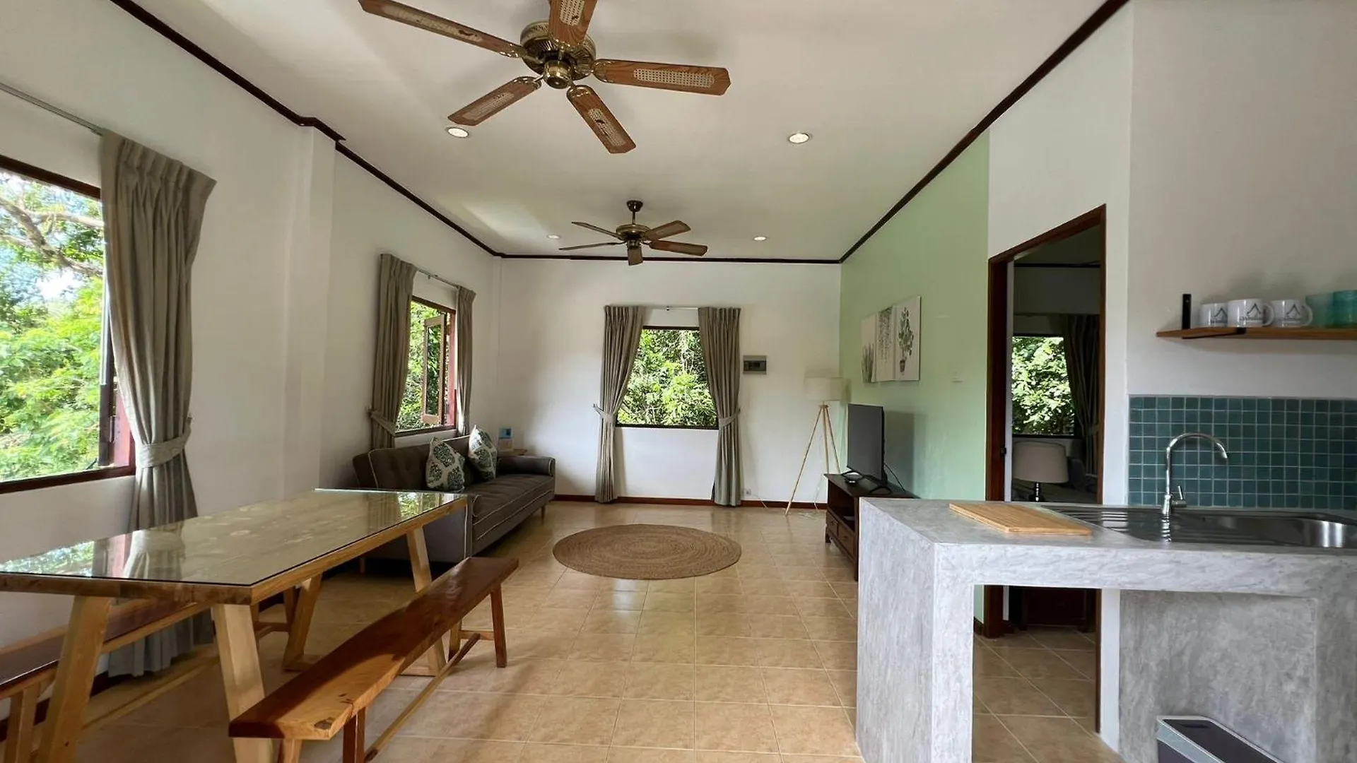 ***  קו טאו Woodlawn Villas Resort תאילנד