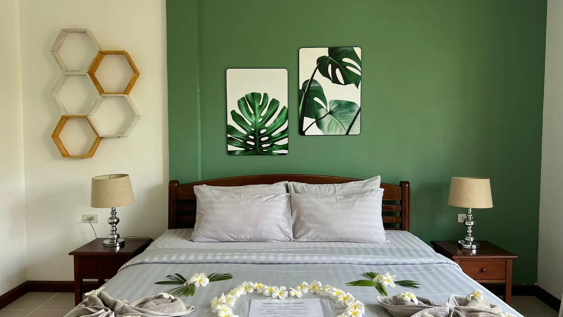 ***  קו טאו Woodlawn Villas Resort תאילנד